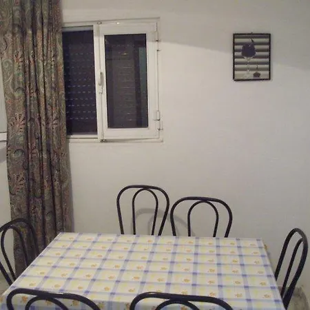 Adriana Saina * Agios Georgios (Corfu)